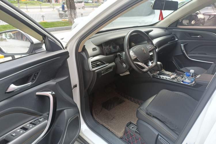 Used Bestune T77 2019 230 TID Automatic Luxury Version National V Driver Seat