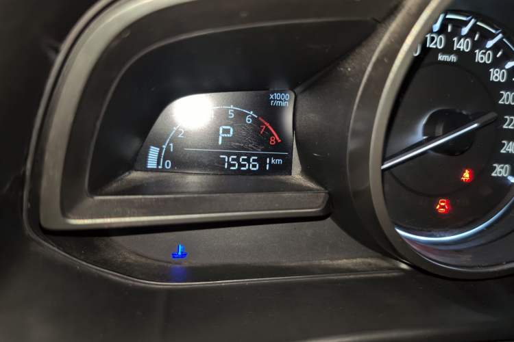 Used Mazda 3 Axela 2017 Sedan 1.5L Automatic Comfort Model Emission Standard China V
