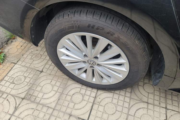 Used Volkswagen Lavida 2019 Lavida Start 1.5L Automatic Comfort Edition China VI Standard Right Rear Wheel Hub