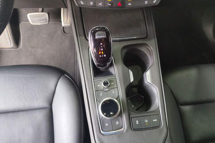 Used Cadillac XT4 2022 28T Four-Wheel Drive Platinum Edition