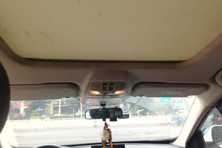 Used FAW Senya R9 2018 1.2T Automatic Luxury Smart Edition Headliner