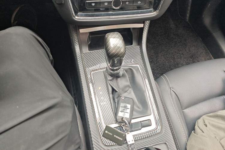 Used Roewe i6 2018 20T Automatic Internet Smart Edition Gear Lever