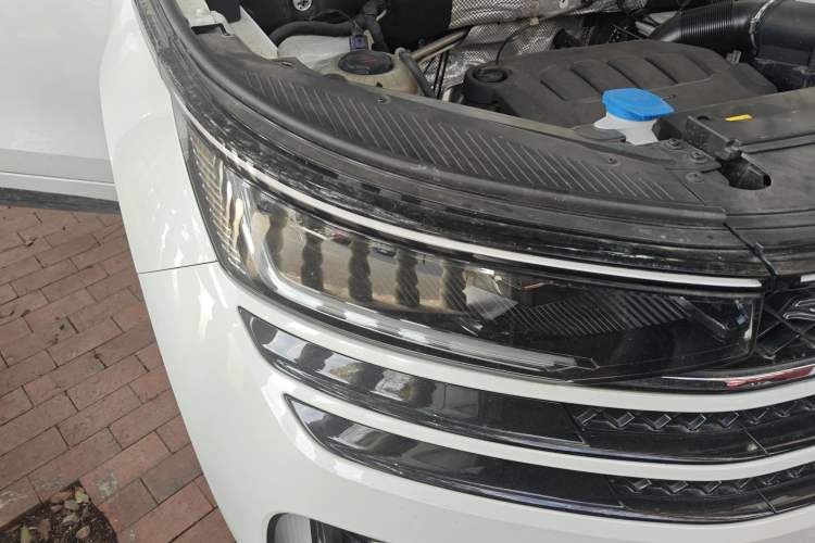 Used Volkswagen Tavendor 2023 380TSI All-Wheel Drive R-Line Journey Edition
