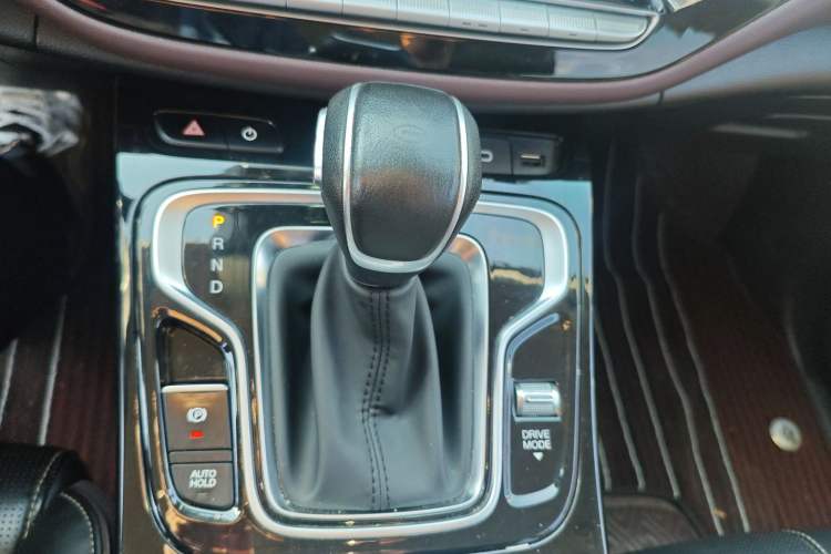 Used GAC Trumpchi M6 2023 PRO 270T DCT Luxury Edition
