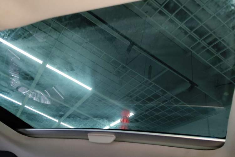 Used Volkswagen Lamando 2019 230TSI DSG Fashion Edition China VI Headliner