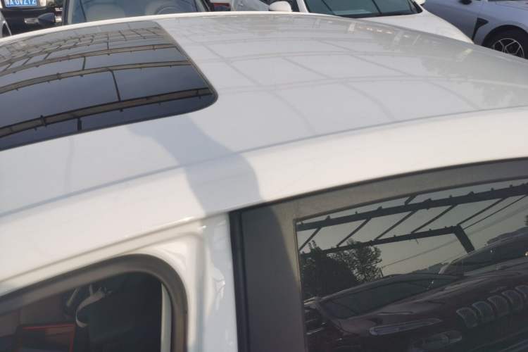 Used Chevrolet Monza 2021 320 Automatic Enjoyment Sunroof Edition Roof