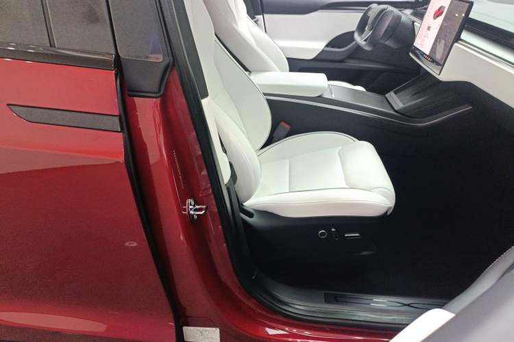 Used Tesla Model X 2023 Three-Motor All-Wheel-Drive Plaid Version