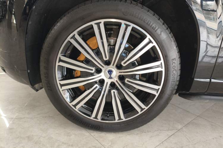 Used Denza N9 2025 Flagship Model