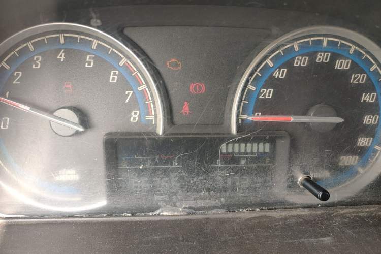 Used Baojun 730 2014 1.8L manual Comfort trim 7-seater Instrument Cluster