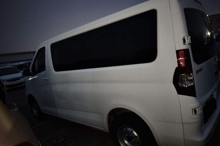 Used Chana Ruixing EM60 2025 Passenger Version Comfort Edition 6 Seats 300 km Range Side-Hinged Doors
