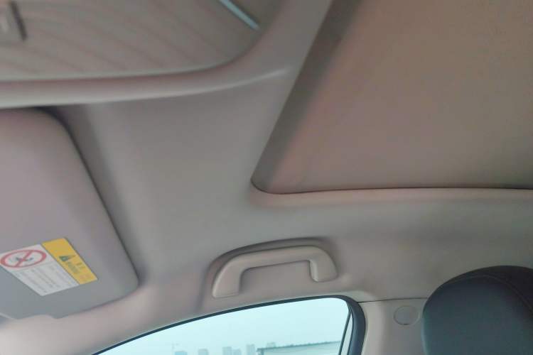 Used Haval H2 2018 Chuanxiang Edition Red Badge 1.5T Dual-Clutch Two-Wheel Drive Fashionable Model