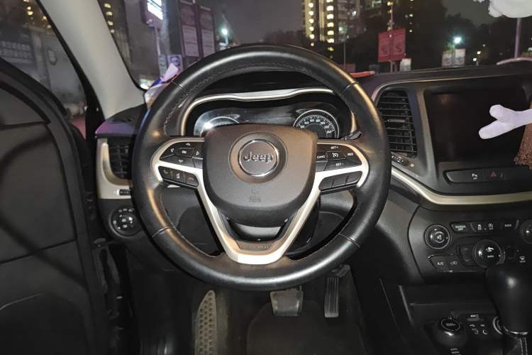 Used Jeep Cherokee 2017 2.4L Professional Smart Edition