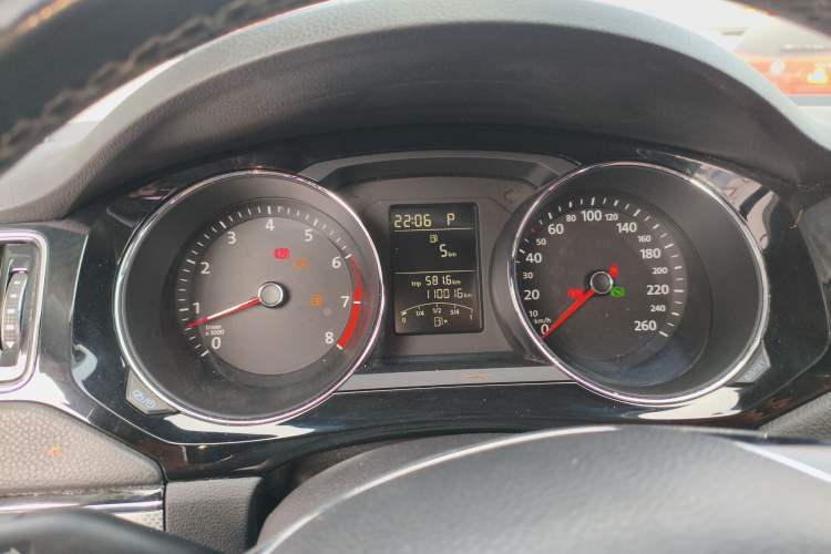 Used Volkswagen Sagitar 2017 1.6L Automatic Comfort Model Instrument Cluster