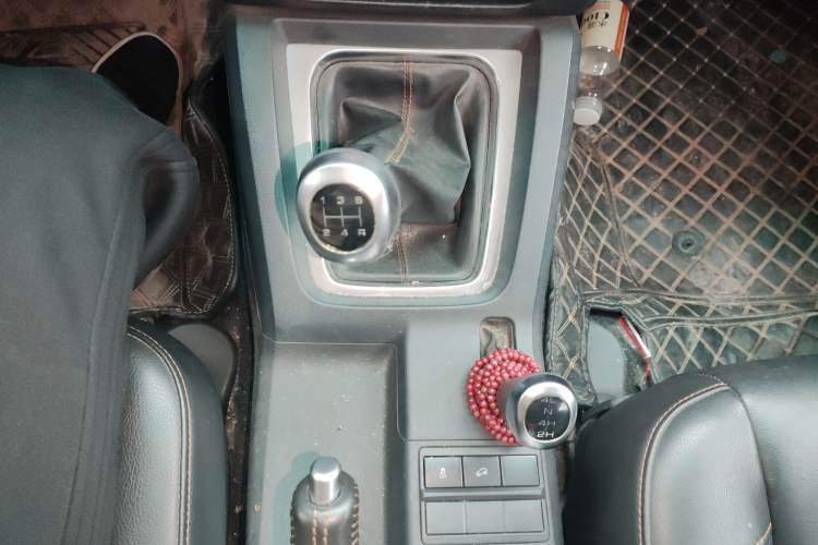 Used BAIC Off-Road BJ40 2016 2.0T Manual Four-Wheel Drive Prestige Edition
