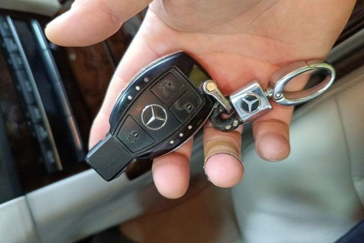 Used Mercedes-Benz E-Class 2014 Facelifted E 260 L Luxury Edition