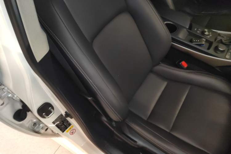 Used Lexus IS 2015 200T Fēngshàng Edition