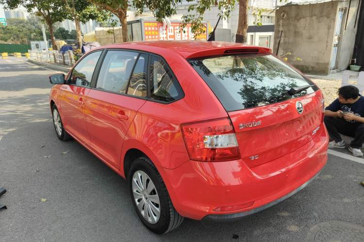 Used Skoda Rapid Spaceback 2018 1.6L Automatic Standard Edition