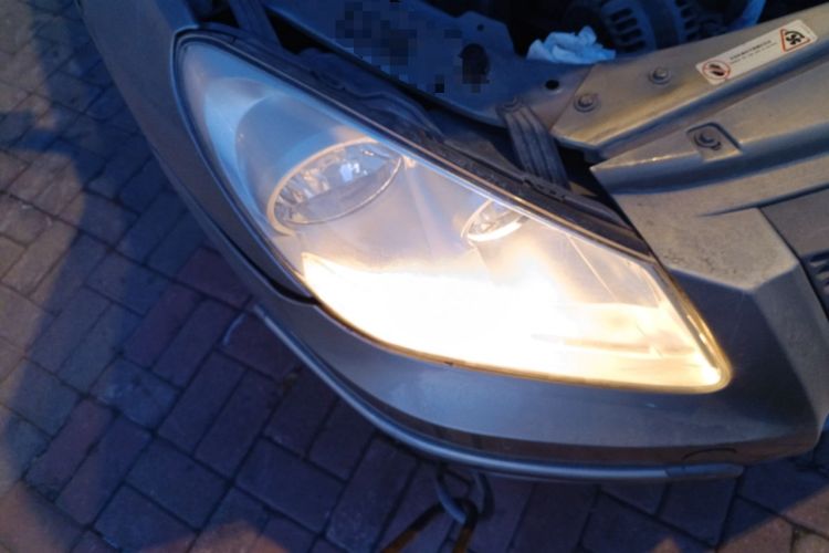 Used Chery A3 2010 Sedan 1.6L Manual Entry-Level Model Right Front Headlight