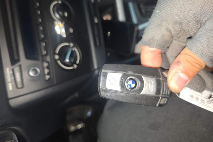 Used BMW X1 2014 sDrive18i Fashion Model Vehicle Key