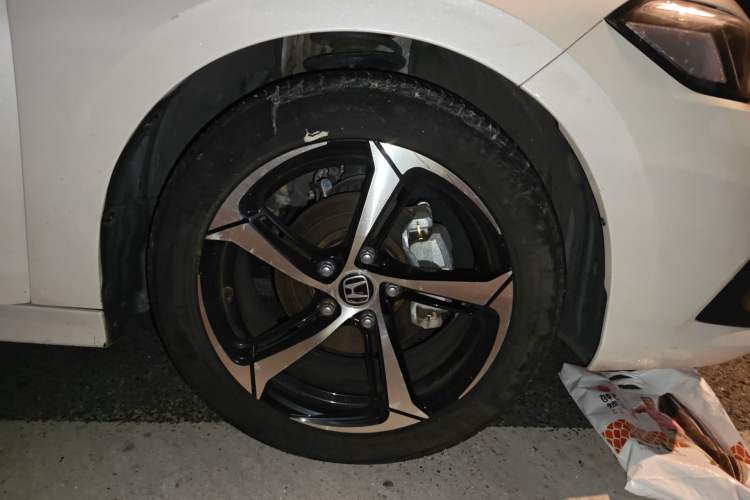 Used Honda Civic 2023 240TURBO CVT Dynamic Edition Right Front Wheel Hub