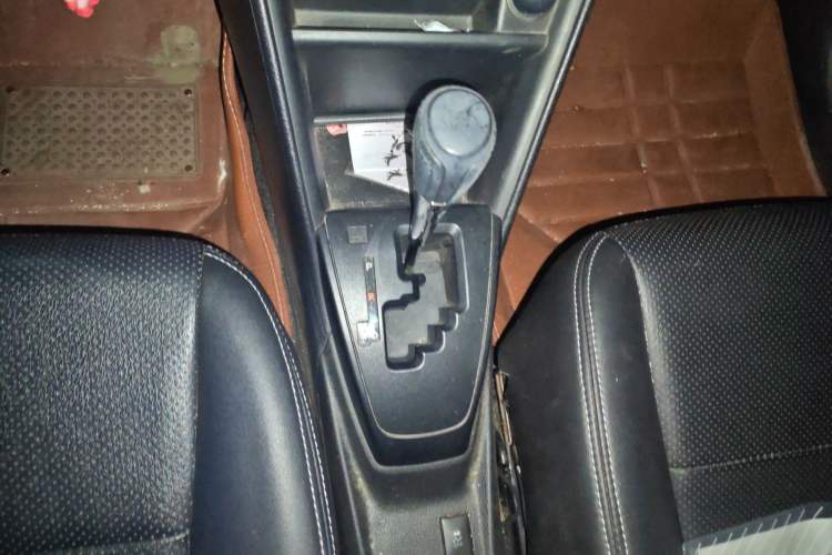 Used Toyota Vios FS 2017 1.3L CVT Sharp Edition Gear Lever