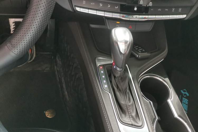 Used Cadillac CT4 2020 28T Fashion Edition Gear Lever