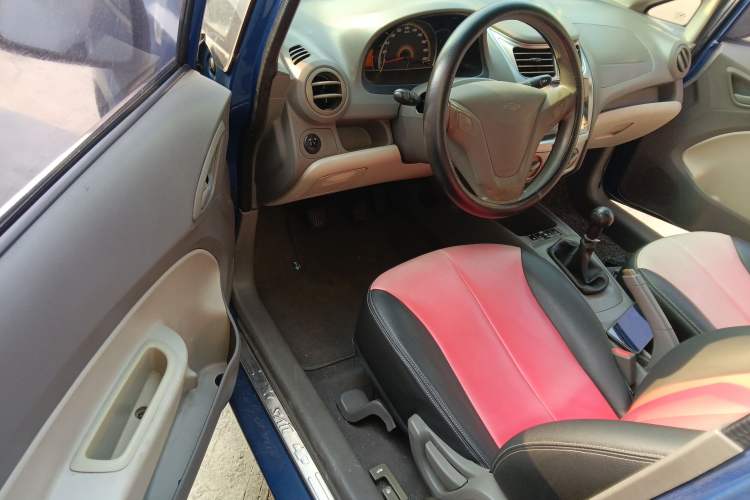 Used Chevrolet Sail 2010 Sedan 1.2L Manual Warm Edition Driver Seat