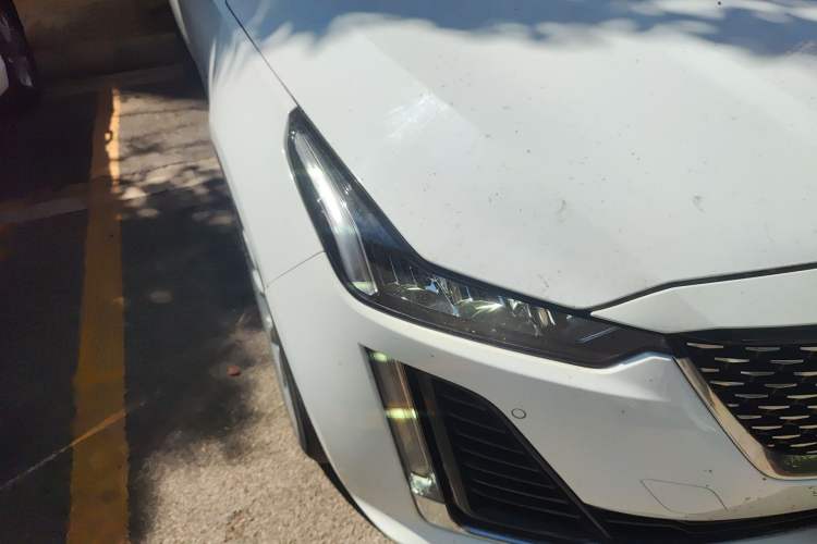 Used Cadillac CT5 2021 Revised 28T Luxury Version Right Front Headlight