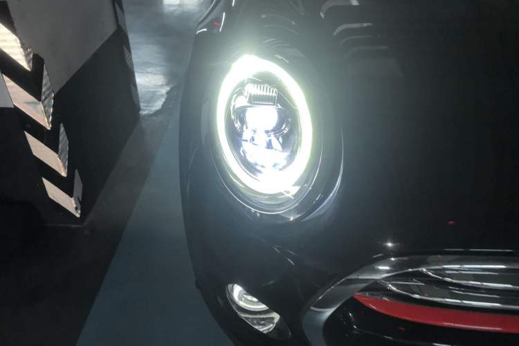 Used MINI MINI 2019 1.5T COOPER Classic Edition
