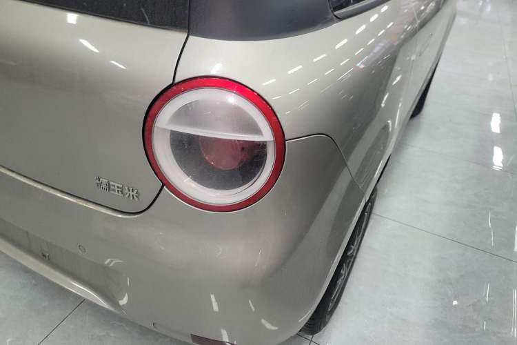 Used CHANGAN NEVO Lumin 2024 205km Launch Edition Exterior 3