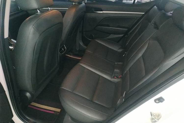 Used Hyundai Elantra (6th Generation / Lingdong) 2019 1.5L CVT ZhiXuan – Elite Version Left Rear Seat