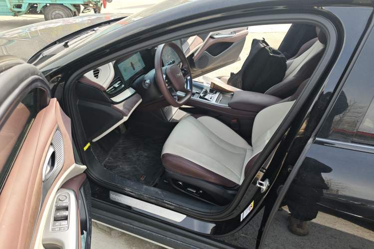 Used BYD Seal 2024 HONOR Edition DM-i 1.5L 121km Prestige Model Driver Seat