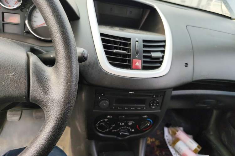 Used Peugeot 207 2009 Sedan 1.4L Manual Yule Edition