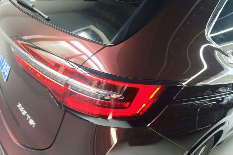 Used Volkswagen Viloran 2020 330TSI Luxury Edition