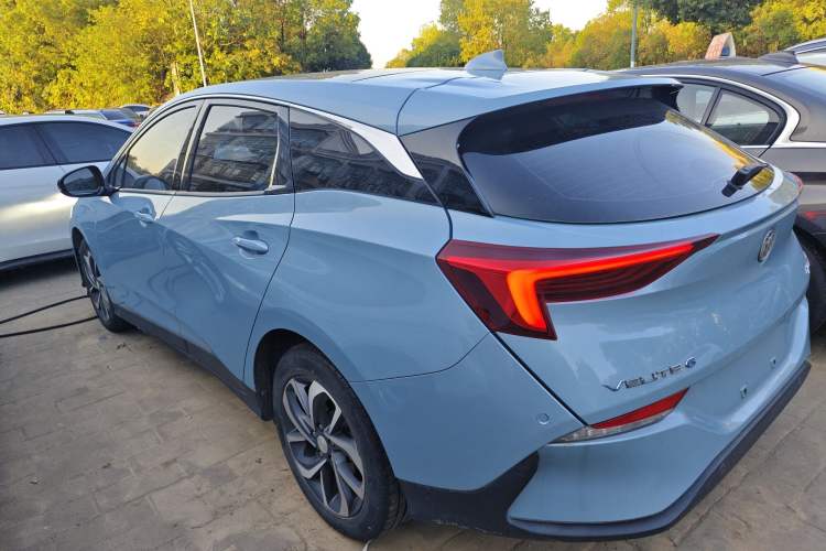 Used Buick Velite 6 2019 Connected Fashion Model
