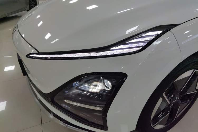 Used Wuling Xingguang 2024 Co-Creation Edition 510 Advanced Model Left Front Headlight