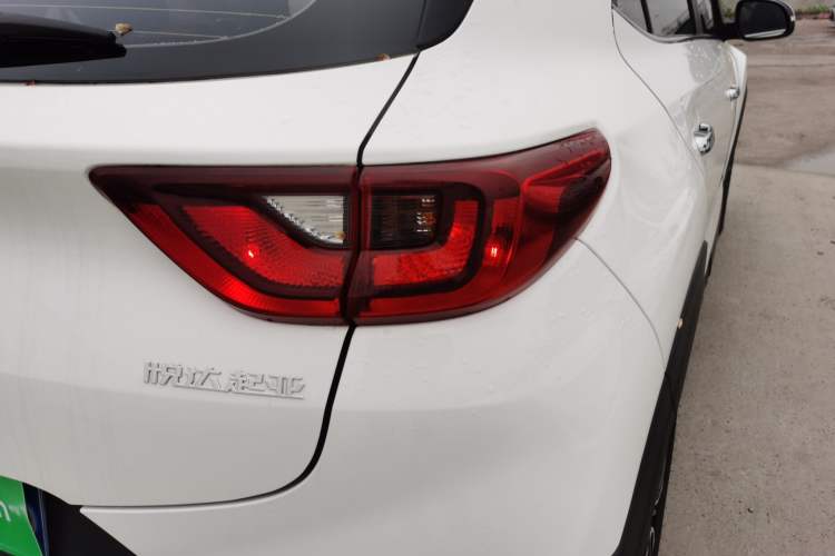 Used Kia kx1 Stonic 2021 1.4L CVT Sunroof Model