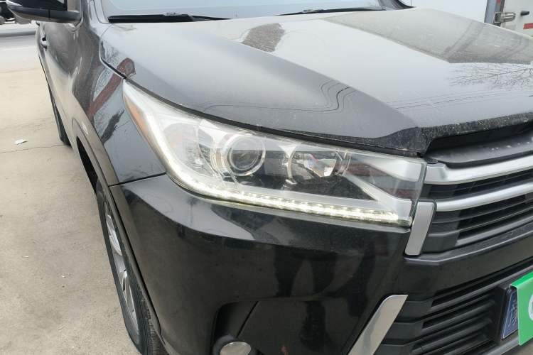 Used Toyota Highlander 2015 2.0T Two-Wheel Drive Elite Edition 7 Seats
