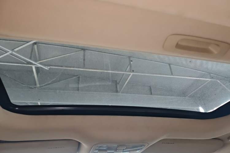 Used Hyundai Tucson 2009 2.0L Automatic Two-Wheel Drive with Sunroof Headliner