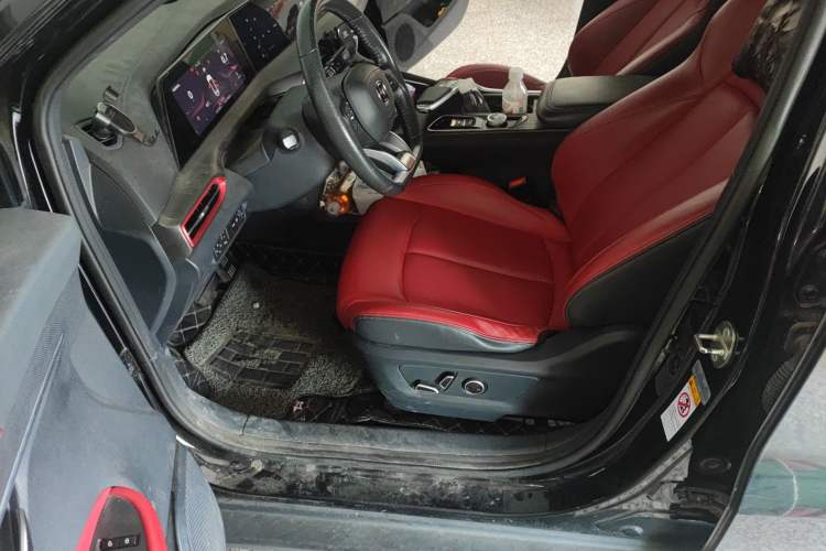 Used CHANGAN UNI-T 2020 1.5T Flagship Version
