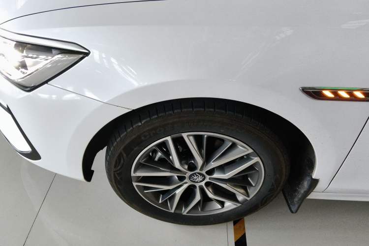 Used BYD Qin PLUS 2024 Honor Edition EV 510KM Leading Model
