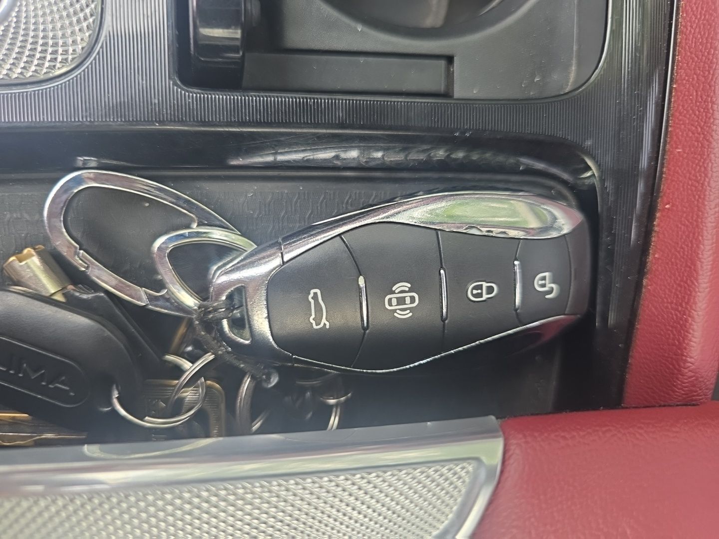 Hongqi H5 2024 1.5T DCT Smart Connect Flagship Edition - Chinese Trim Yun — снимка 20
