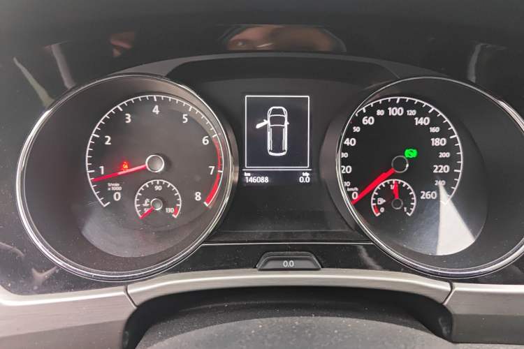 Used Volkswagen Touran 2016 Volkswagen Touran L 280TSI DSG Comfort Edition Instrument Cluster