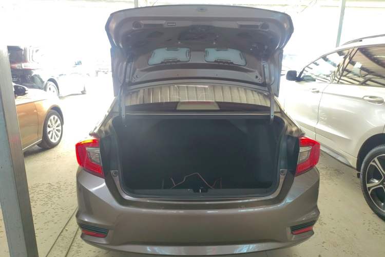 Used Honda Greiz 2016 1.5L Manual Classic Edition