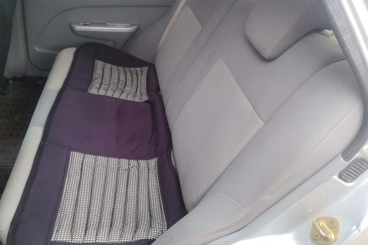 Used Suzuki Lingyang 2012 1.3L Comfort Version