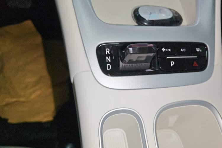 Used Geely Galaxy Geome 2026 Model 310km Dream Edition Gear Lever