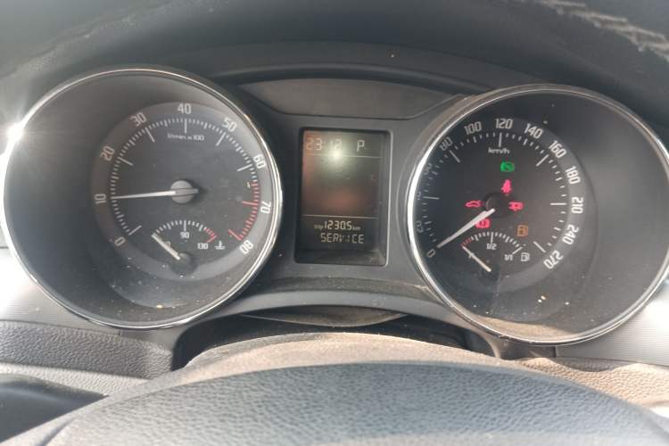 Used Skoda Superb 2009 1.8 TSI Automatic Zhiya Edition Instrument Cluster
