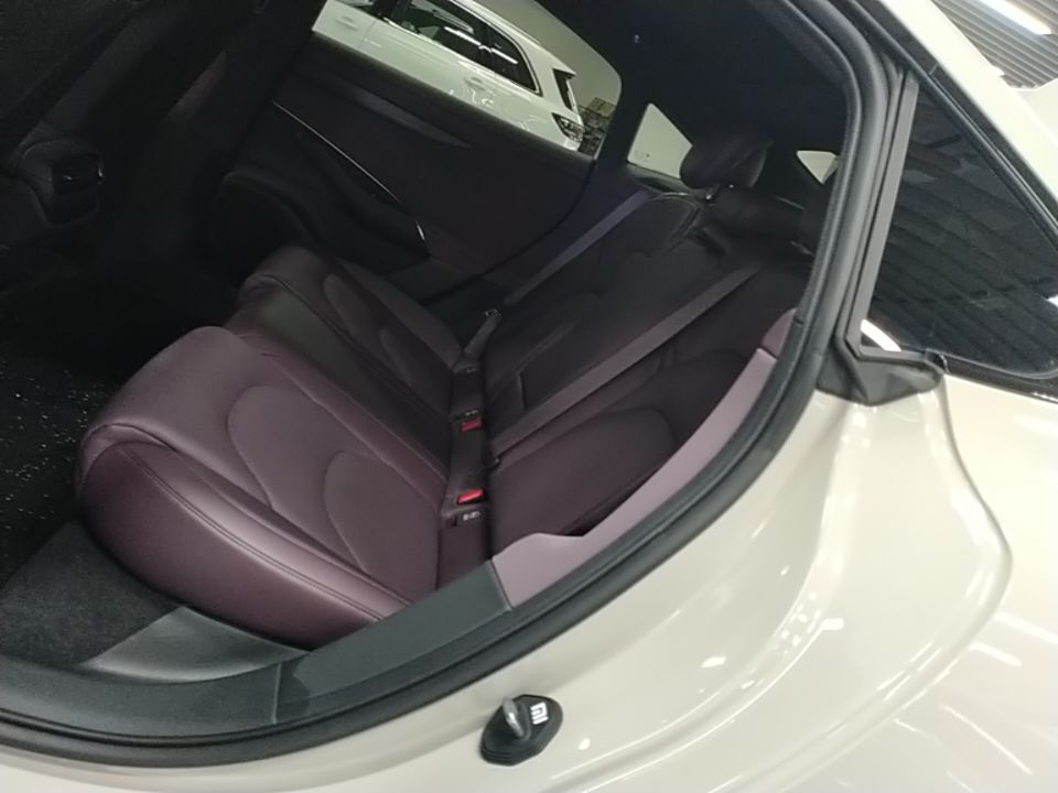 Xiaomi Auto SU7 2024 Rear-Drive Long-Range Intelligent Driving Version — снимка 20