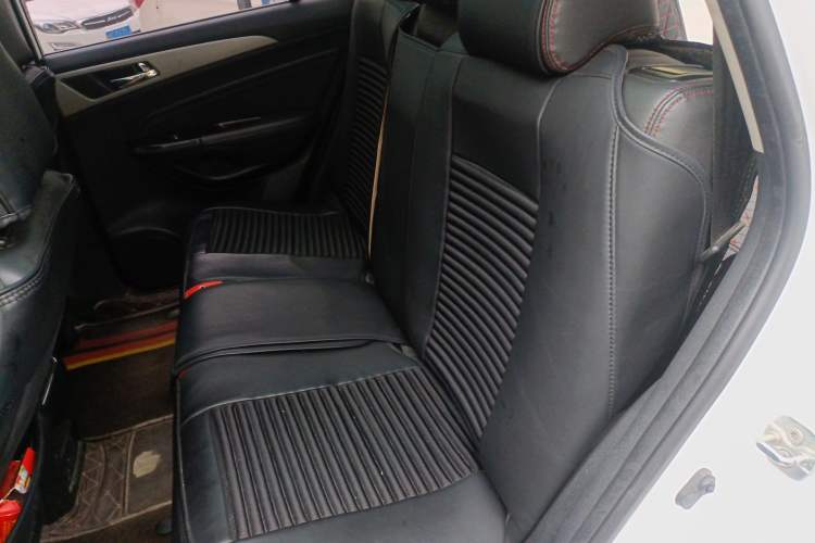 Used CHANGAN CS75 2017 Shangku Edition 1.5T Manual ZhiXiang Model
