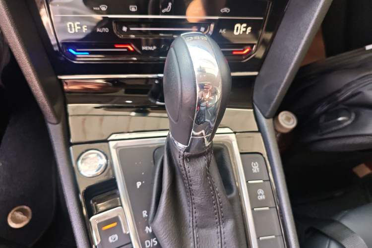 Used Volkswagen Lamando 2021 Revised Version 280TSI DSG Comfort Edition Gear Lever